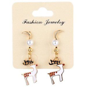 Cute Reindeer Christmas White Red Dangle Earrings
